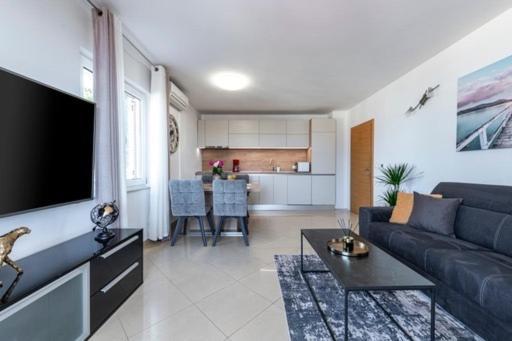 Goldensky New Apartment Dubrovnik Bagian luar foto